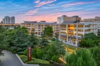 Xinxiang Jianguo HIDDEN Garden-Style Hotel - Balkon