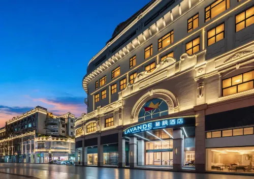 Lavande Hotel (Wuzhou Qilou Town Archway) - فطور