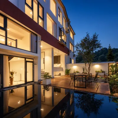 Shili Cunmo Scenic Homestay (Huaxi Park Area) Hotels near Flower Stream Park