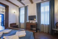 Casa Chitic - Hotel & Restaurant- STR Nicolae Balcescu 13