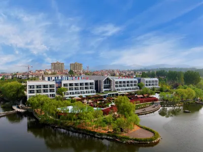 Colorful Resort Hotel Hotels near Spring Lin