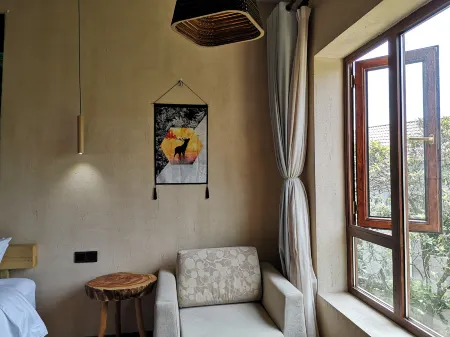 Jiandemi Juzhu B&B (Daciyan Scenic Area Branch) Отели в г. Цзяндэ