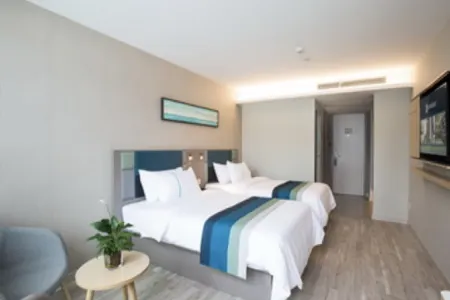 Homeinn Hotel (Nanling Zhanghe Avenue Jin Street Huafu) Отели в г. Наньлин