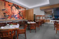 Harper Wahid Hasyim Medan by Aston - breakfast