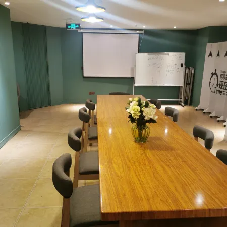 Linjiayuan Light Hotel