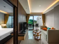 Mida Grande Resort Phuket 수린 비치 주변 호텔
