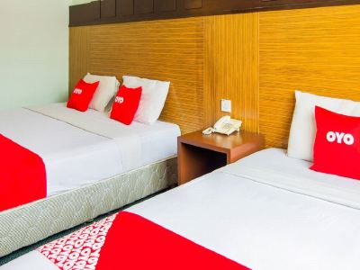 SUPER OYO 89408 Royal Hotel
