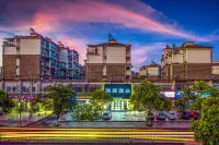 Joynice Hotel (Huangshan Tunxi Old Street,Xin'an Riverside) - 3-Star
