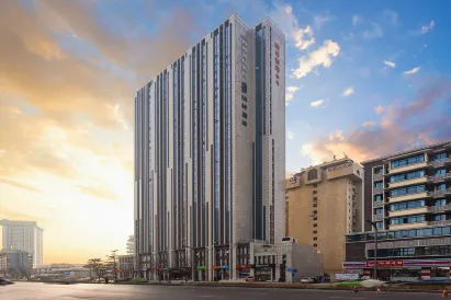 Sheen Chengdu University of TCM Kuanzhai Alley Hotel