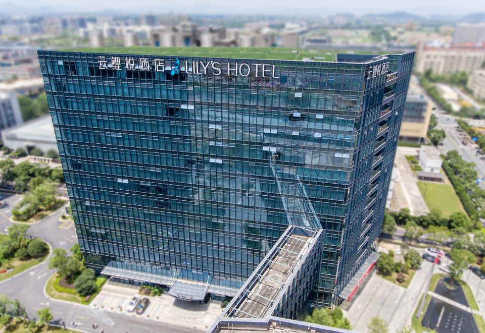 1. 릴리스 호텔..