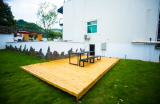 安吉晨聰悦而驛民宿（天空之城店） 鄰近榮耀天空之城的酒店