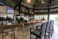 Thalatta Resort - بار