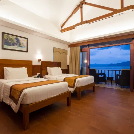 Sunlight Ecotourism Island Resort