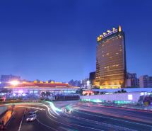Zhuhai Charming Holiday Hotel (Gongbei Port High Speed Rail Station Store)