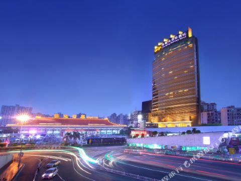 Zhuhai Charming Holiday Hotel (Gongbei Port High Speed Rail Station Store)