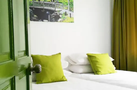 فندق الزيتونة Hotels near لاركين سنترال