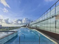 Zhuhai Holiday Resort Hotels near Mt. Shijing Park