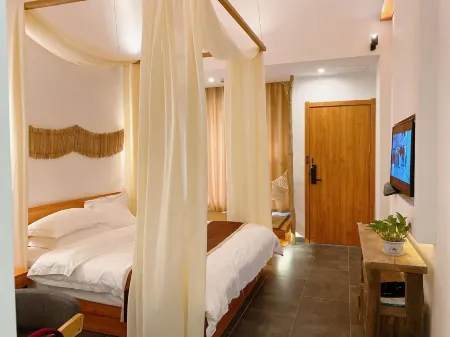 Weiduo Bieyuan Hostel Отели рядом с достопримечательностью «Statue of Kṣitigarbha Bodhisattva»