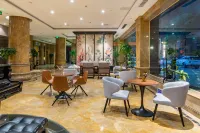 아오웨이 호텔 (옌청 정부 금융 도시) Golden Eagle Shopping Center/Baolong City Square 호텔