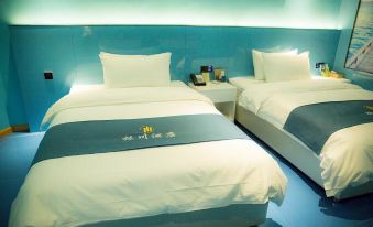 Guangyuan Zhenchuan Hotel (City Government Affairs Center)