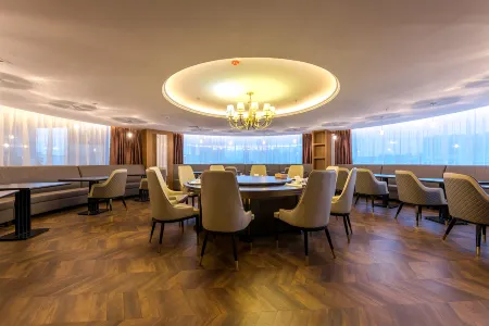 James Joyce Coffetel Hotel(high speed railway station of Handan Grand Theater) Отели рядом с достопримечательностью «Xuebu Bridge»