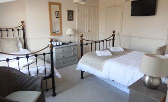 Newport Guest House - Housity