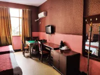 Caizi Business Hotel