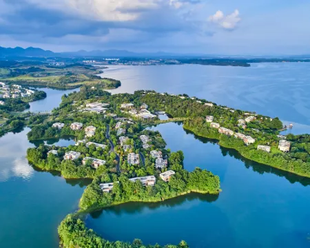 Zhonghai, Narada Resort Xihai, Lushan Hotels in Wuning County