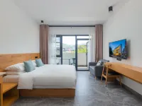 Floral · Huajian Homestay (Yixing Zhuhai Scenic Area) Hotels near Yixing Bamboo Forest
