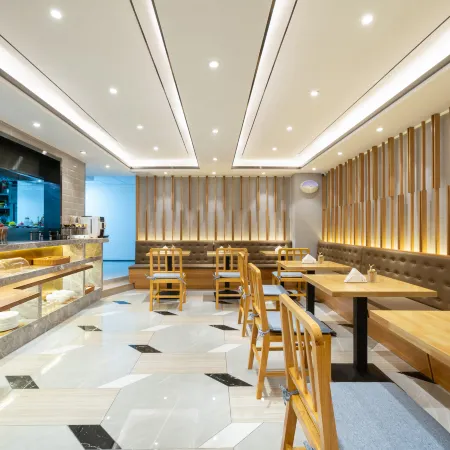 Xingnuo Hotel (Tianjin Five Avenue Yingkoudao Subway Station) Отели рядом с достопримечательностью «Стадион «Миньюань»»