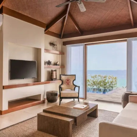 Crimson Resort and Spa Mactan
