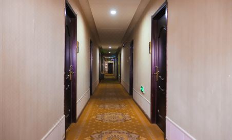 Jingchuan Yiting Business Hotel - Housity