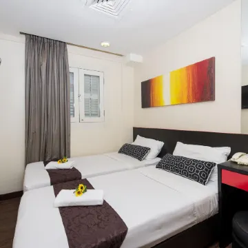 Hotel 81 Heritage Отели рядом с достопримечательностью «Торговый центр Golden Mile Complex»
