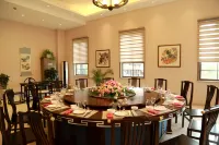 Danxiakou Stone City Hotel فنادق في لين دزه