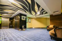 Ease Hotel (ShizuishanDawukou Pedestrian Street)