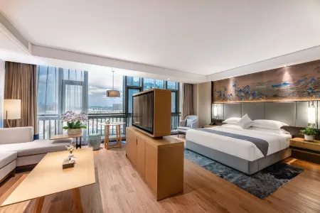 Greentree Eastern Hotel (Suzhou Dushu Lake Yinshan Lake Guoyuan Road Metro Station)