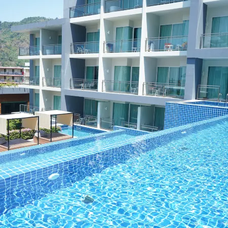 Sugar Palm Grand Hillside