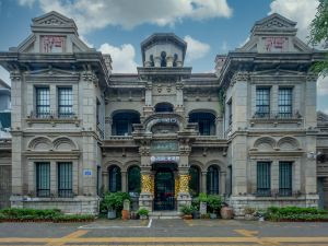 Huazhu Jinan Laoyanghang Hotel