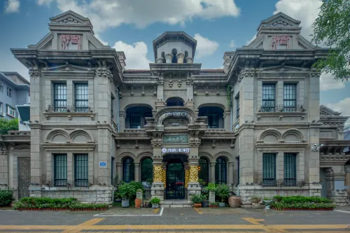 Floral Hotel · Jinan Laoyanghang Hotel Hotels in Jinan