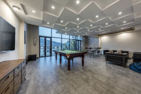 Orange's Red Hostel Отели рядом с достопримечательностью «Changxing Badujie Scenic Area»