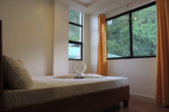 Angelic Tourist Inn Hoteles en El Nido