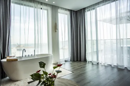 Manqisha Shadow Guesthouse Отели рядом с достопримечательностью «Dongbi»