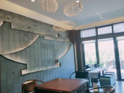 Youfeng Laiyi Hotel