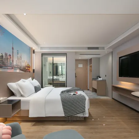 Yahao Garden Hotel (Huarong Bubugao New World City Commercial Plaza)