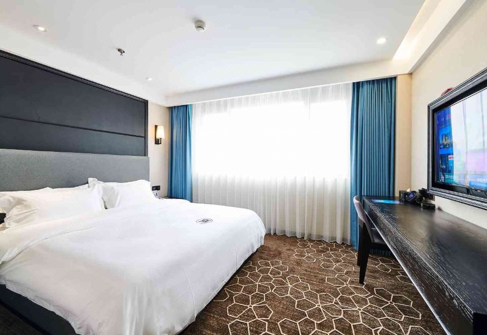 托卡酒店（厦门海沧阿罗海城市广场店）外景图