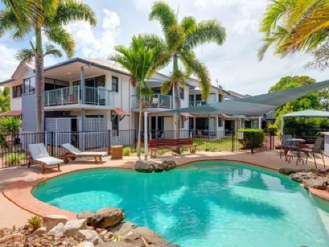 Dolphin Waters Hotels in 