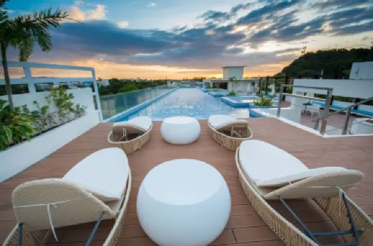 페라 호텔 앤드 가든 스위트  호텔