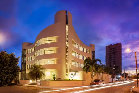 Mai Suites Apart Hotel Отели рядом с достопримечательностью «Canal Isuto»