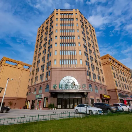 GreenTree Inn (Honghe Town store) Отели рядом с достопримечательностью «Хасин Цин Цин Бань»