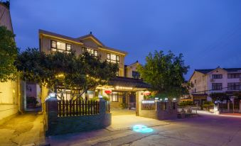 Floral Hotel Wuxi Xingyun Liushui Inn (Lingshan Giant Buddha Nianhuawan Branch)